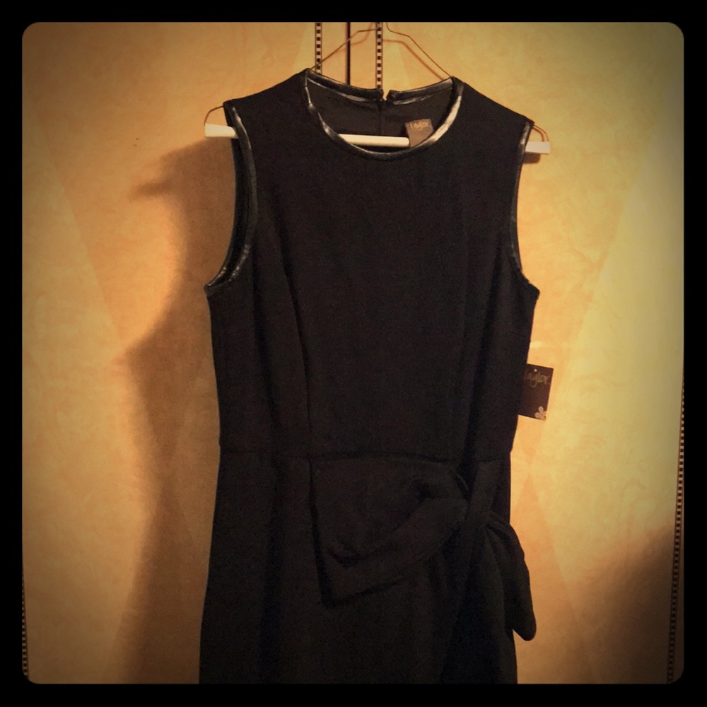 Black bow dress with tags